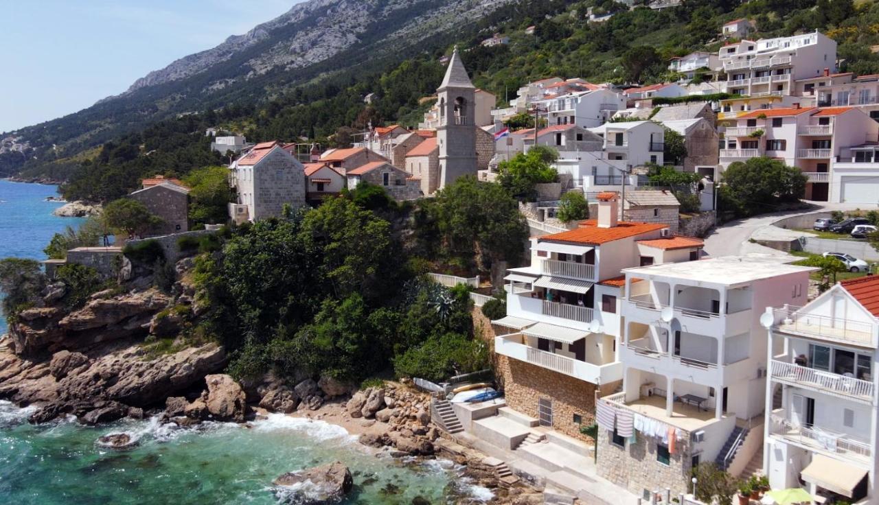 Apartments By The Sea Pisak, Omis - 1018 Eksteriør billede